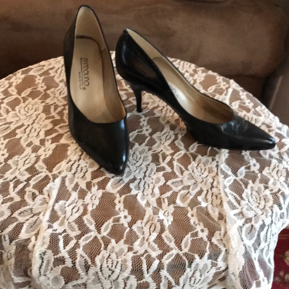 Shoes - Picture 2 of 2